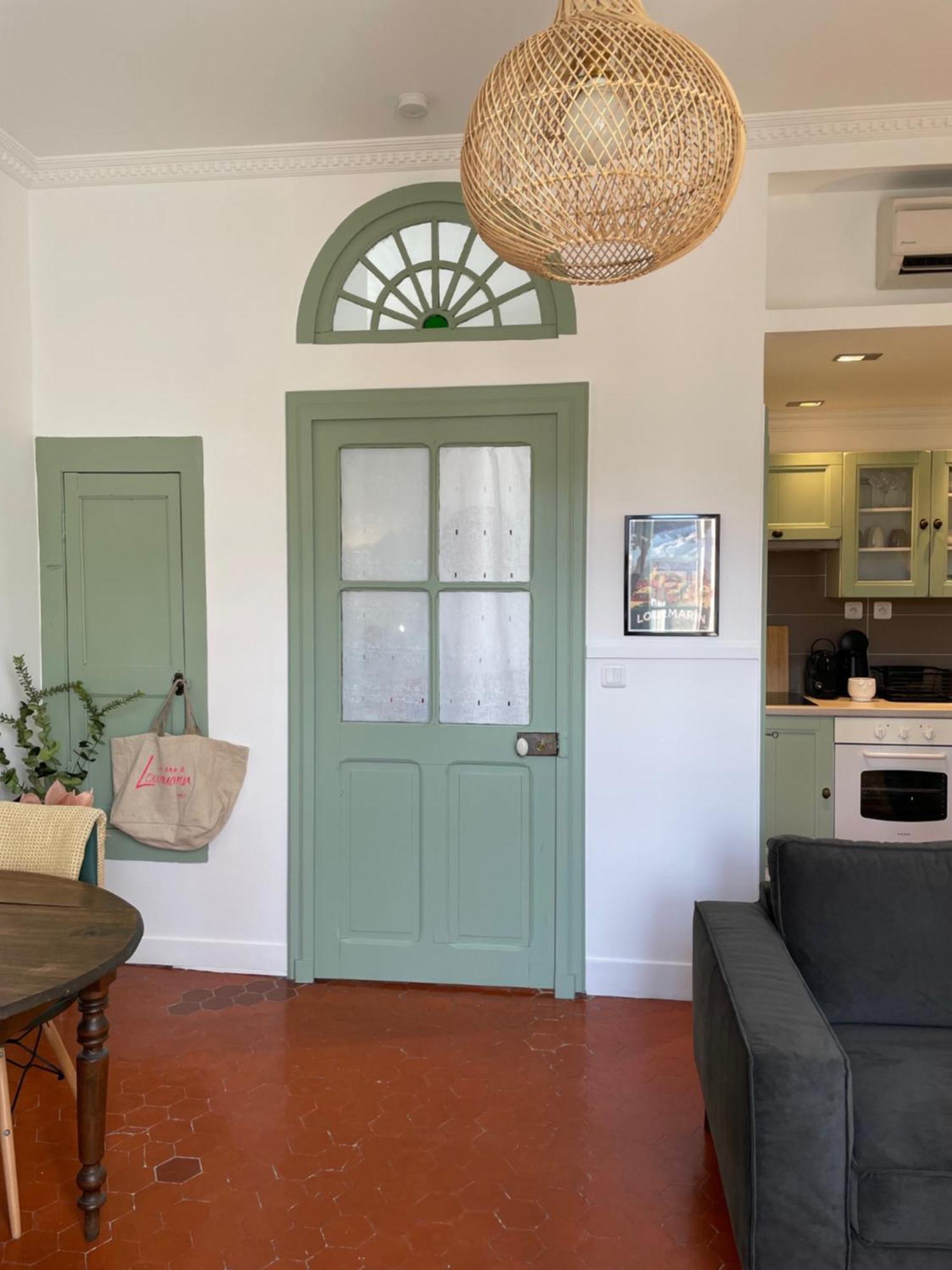 Ferienwohnung L'Ecrin De Mona Au Coeur De Lourmarin Exterior foto